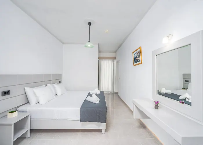 Panorama Hotel 2*